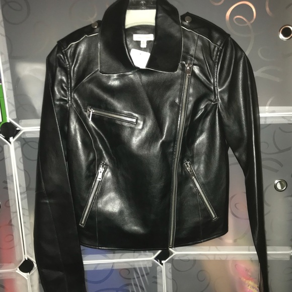 Silence + Noise Raw-Edge Vegan Leather Moto Jacket - Picture 7 of 8
